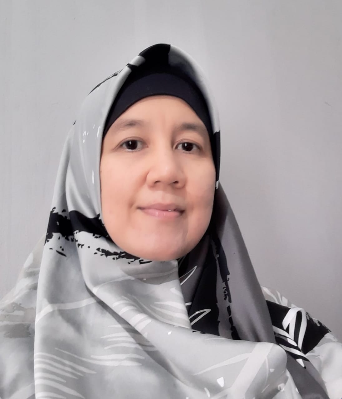 Lecturer Profile : Dr. Riri Maria, SKp., MANP – Fakultas Ilmu Keperawatan